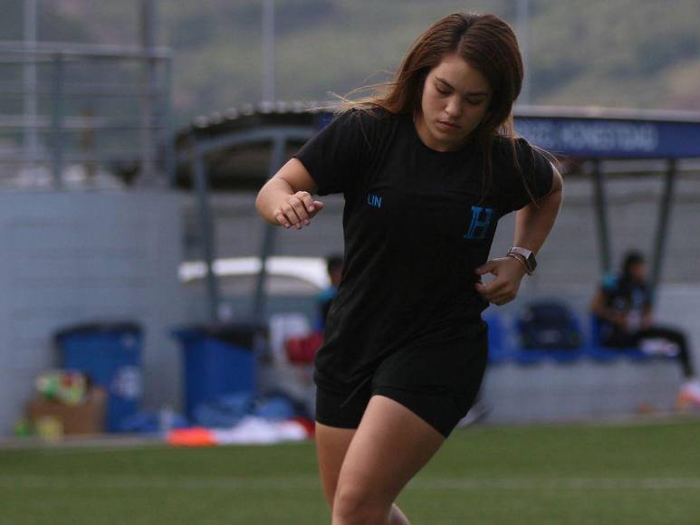 Madre de mellizos, estudiante universitaria y goleadora de la H y el Olimpia: así es la talentosa futbolista Linda Moncada