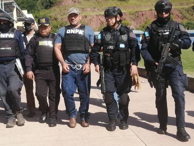 Luis Escalante, solicitado en extradición por EUA, llega a “Los Cobras”