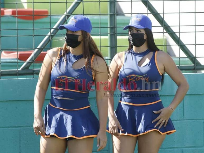 Agresiones verbales e intervención de la policía: Lo que no viste del Marathón-Victoria