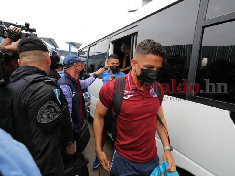 En medio de algarabía de su afición llega Motagua al Chelato Uclés (Fotos)