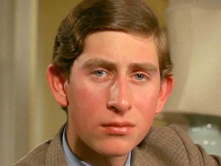 Primero con título universitario, pintor y saluda a los árboles: Curiosidades del rey Carlos III que no conocías