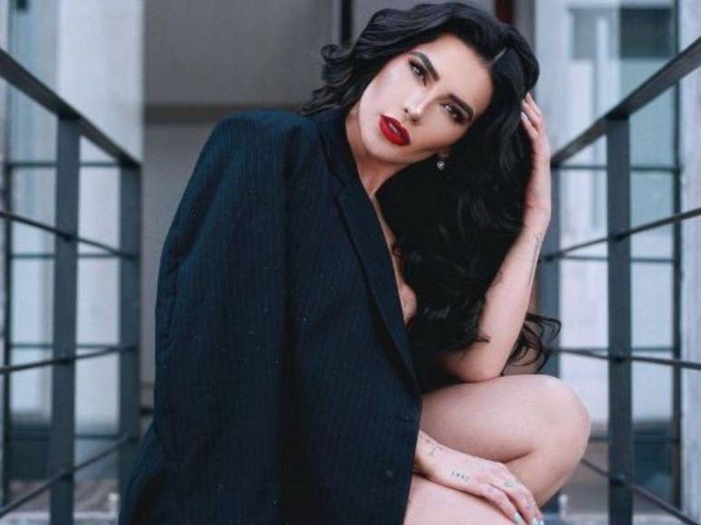 Modelo y mayor que Peso Pluma: así es Dania Méndez, la mujer que señalan como novia del cantante