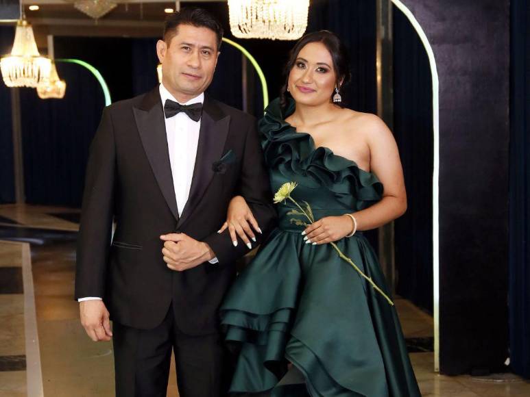 Prom Night 2024 de DelCampo School, aúna júbilo y sobriedad