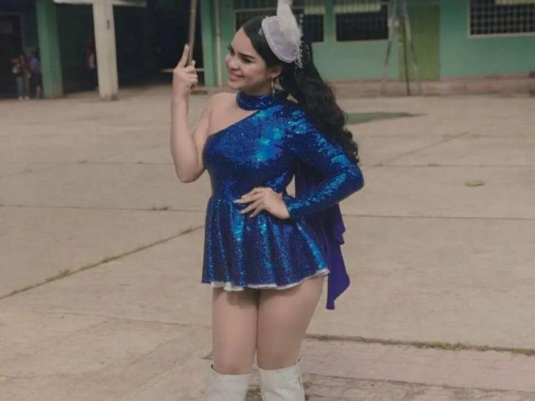 Maily Monroe: la palillona que promete figurar entre las más bellas de los desfiles