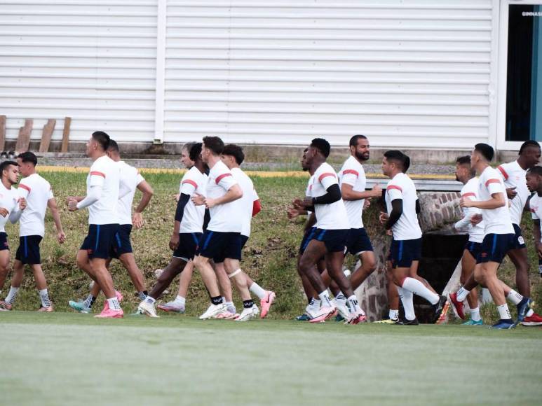 Romell Quioto sorprende y realiza trabajos de pretemporada con el Olimpia de Pedro Troglio