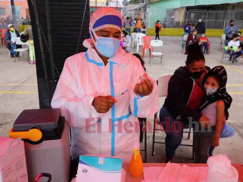Así arrancó la jornada de vacunación a niños de 5 años en adelante (Fotos)