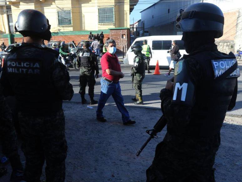Imágenes de los intensos operativos militares durante el toque de queda en Honduras