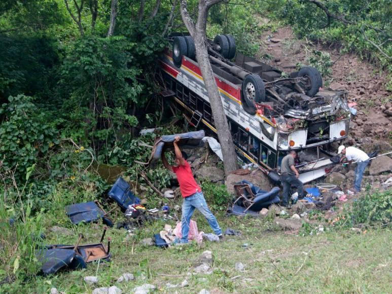 Así fue el trágico accidente vial que dejó 16 muertos en Nicaragua (Fotos)