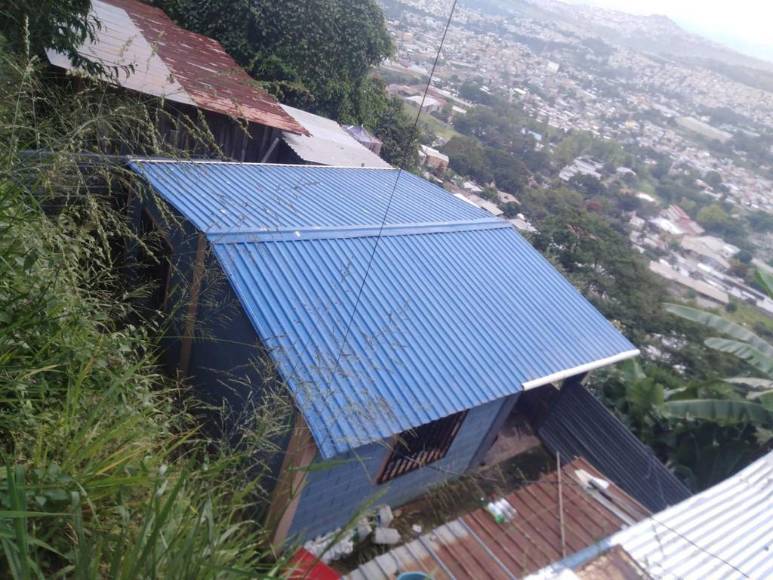 Ocho detenidos, indumentaria policial y armas de grueso calibre: así fue la operación realizada en la capital