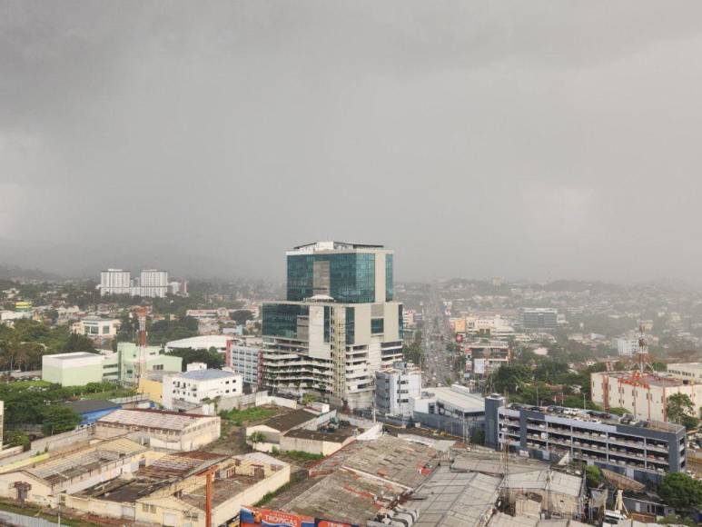 Así luce la capital tras las intensas lluvias que han azotado al país