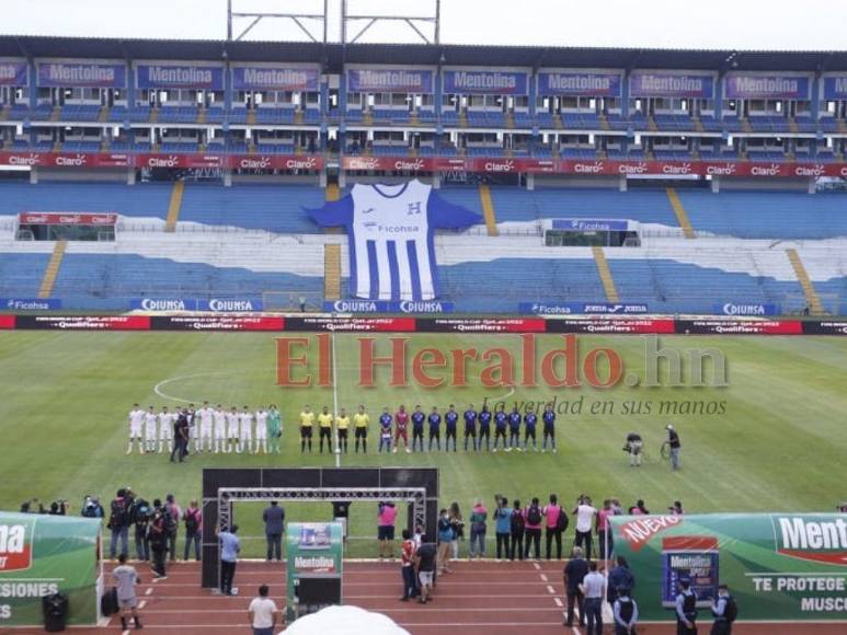Tristeza catracha y celebración azteca: Las imágenes del triunfo de México ante Honduras