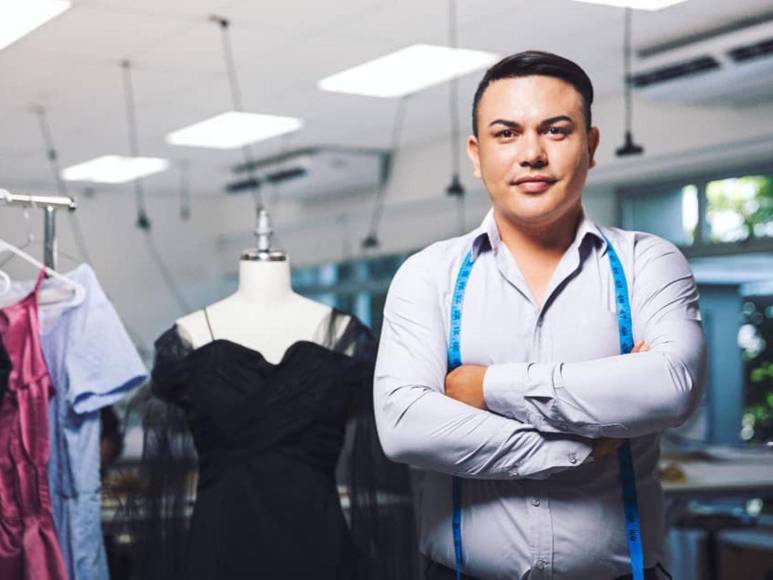 ¡Hermosos y delicados! Así son los diseños del hondureño Jeremías Matute