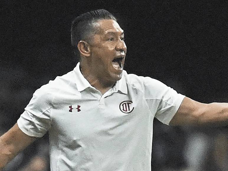 Entre el regreso de Pinto, Pedro Troglio y un ex DT de Brasil: los técnicos que han sonado para dirigir a Costa Rica