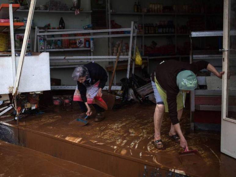 Devastación en fotos: Grecia sufre estragos tras lluvias extremas