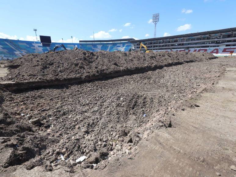 Sistema de drenaje colapsado, pésimo engramillado y varias irregularidades: los hallazgos en el Estadio Nacional