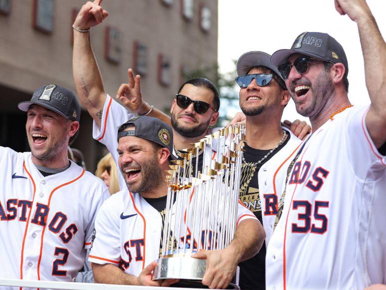 ¡Euforia total! Los Astros de Mauricio Dubón celebraron el título en la Serie Mundial con su afición en Houston