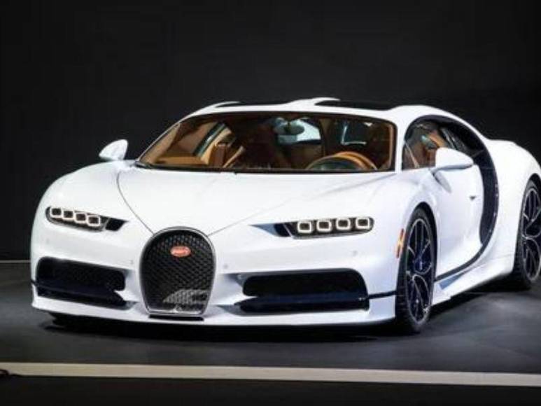 Así es el lujoso Bugatti que Bad Bunny estaría vendiendo para promocionar su nuevo tema