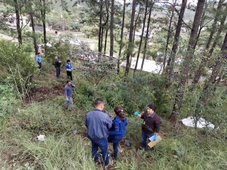 Joven muere al chocar y caer a barranco en Marcala: Quedó irreconocible