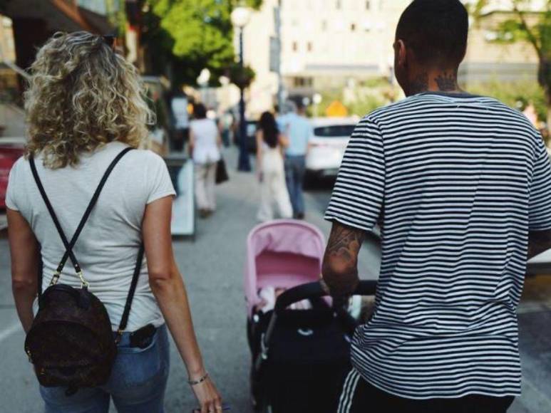 Así es Gregory Van Der Wiel, expareja de la supuesta nueva novia de Kylian Mbappé