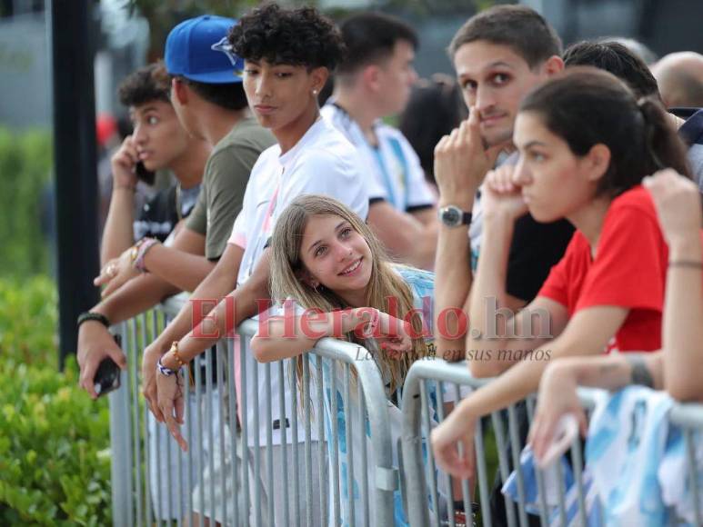 Locura por Messi: Así se vivió el entrenamiento de Argentina en Miami