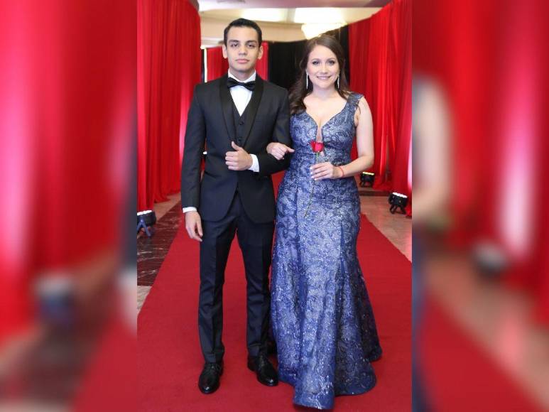 Prom 2024 de la England School, una velada investida de elegancia