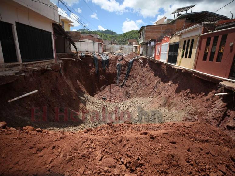 Prados Universitarios está bajo la amenaza de dos nuevos hundimientos (Fotos)