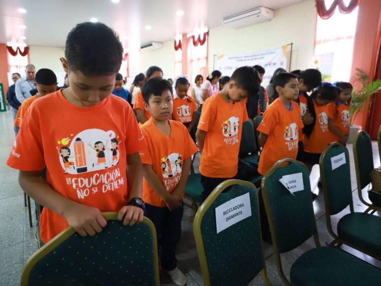 Escuelas Amigables cierra con éxito su décima edición con más de 1,300 héroes