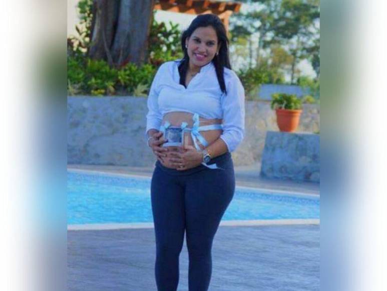 Cerca de su casa y frente a su hijo: Lo que se sabe del crimen contra emprendedora en La Lima, Cortés