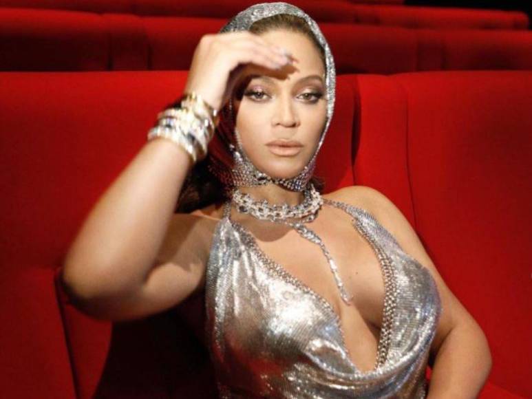 Beyoncé y otras famosas que anunciaron sus embarazos en shows en vivo