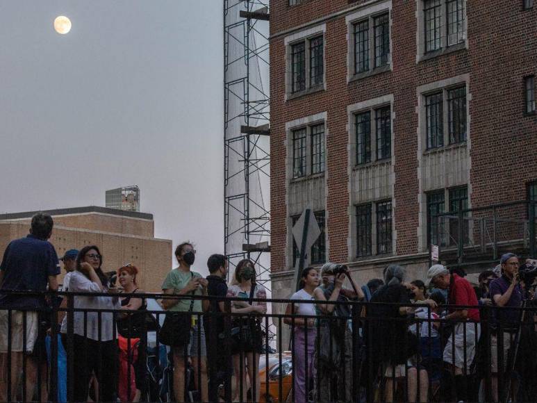 ¿Qué es Manhattanhenge, el fenómeno solar que afecta Nueva York?