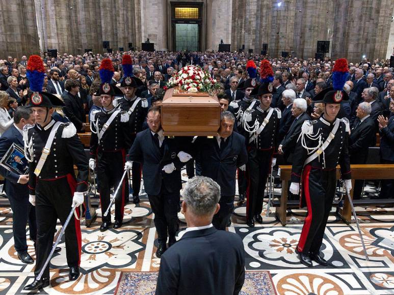 Italia se despide de su “inmortal” Silvio Berlusconi, su longevo primer ministro