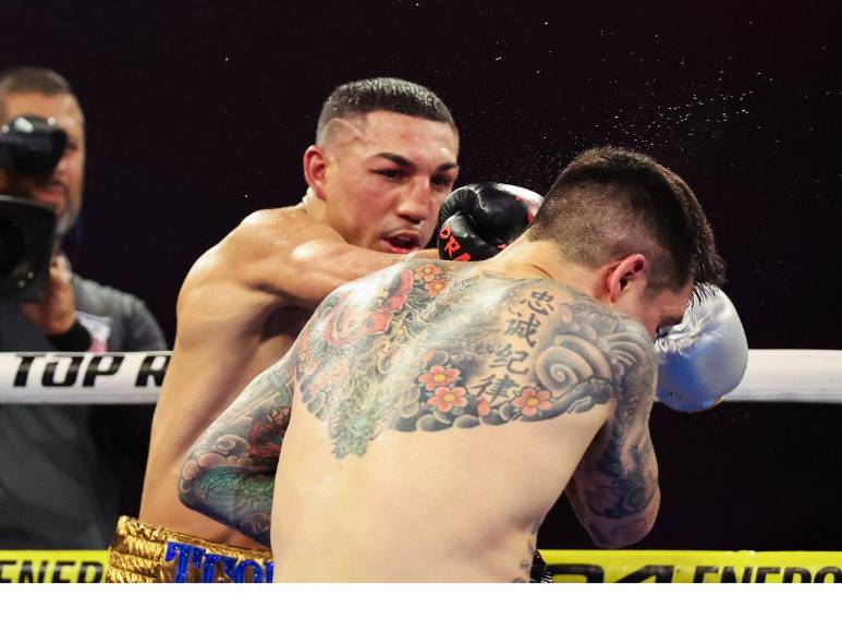 Los mejores momentos de la pelea de Teófimo López contra Steve Claggett