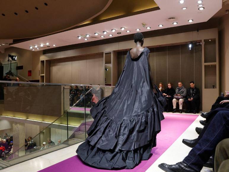 La falda, protagonista en la Semana de la Moda de París