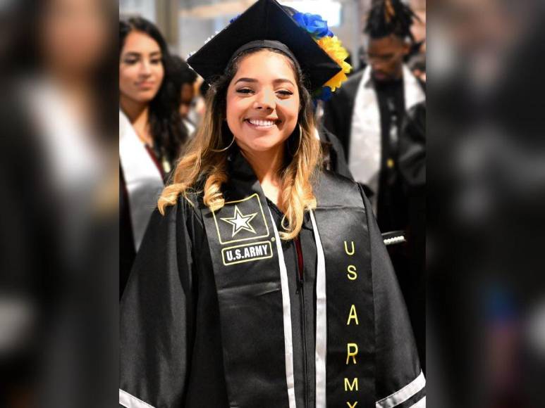 Dunia Santos, la hondureña que deslumbra en redes y en el U.S. Army