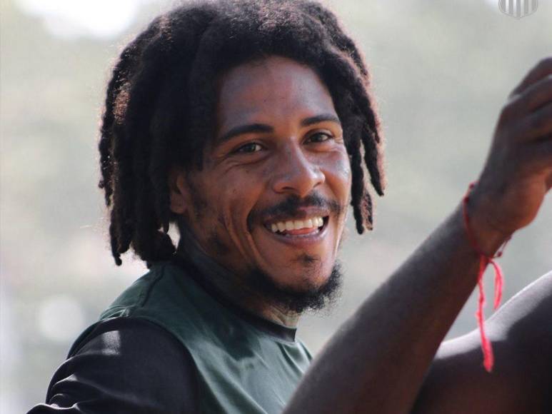 Henry Figueroa cumple su castigo y ahora está a la espera de ser habilitado por FIFA