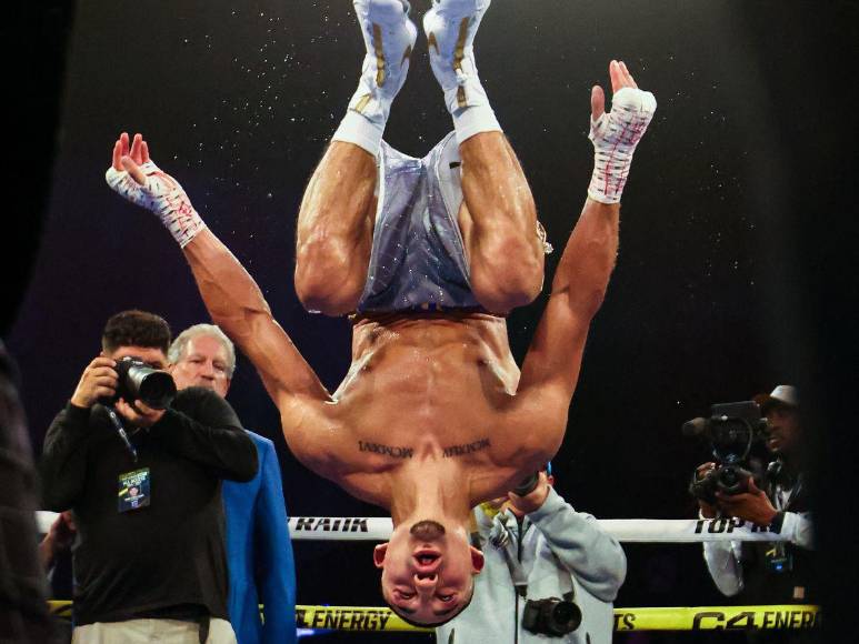 Los mejores momentos de la pelea de Teófimo López contra Steve Claggett