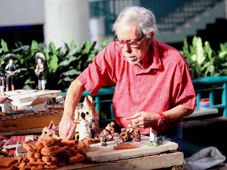 La vida del arquitecto Fernando Martínez, creador de los mejores nacimientos de Honduras, en imágenes