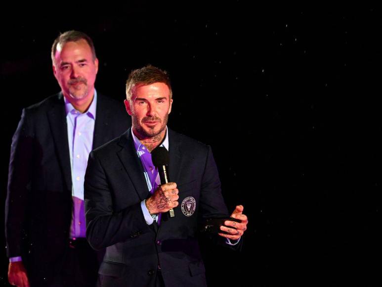 Abrazos, emotivos discursos y el gesto de Beckham: lo que no se vio de la presentación de Messi y Busquets en el Inter Miami
