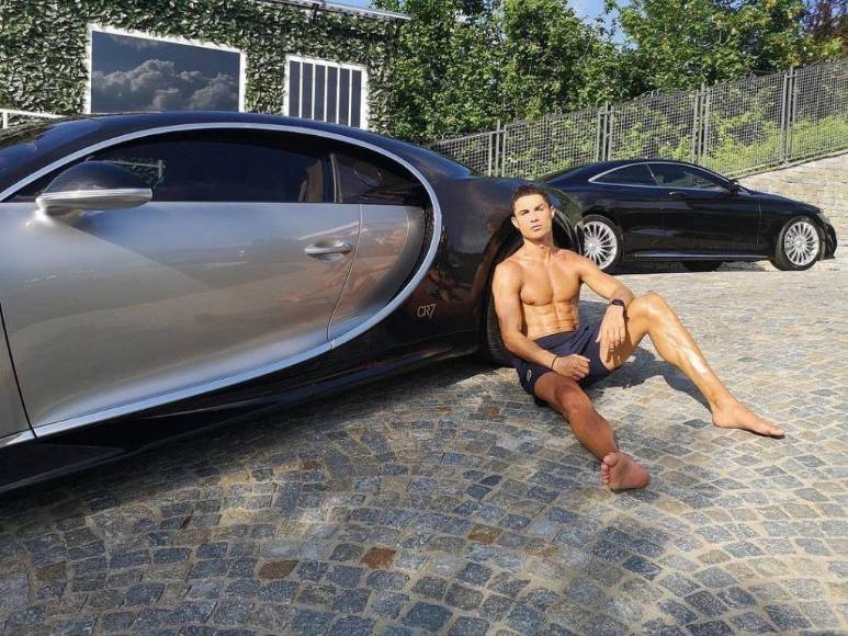 Así es la impresionante y lujosa colección de autos de Cristiano Ronaldo