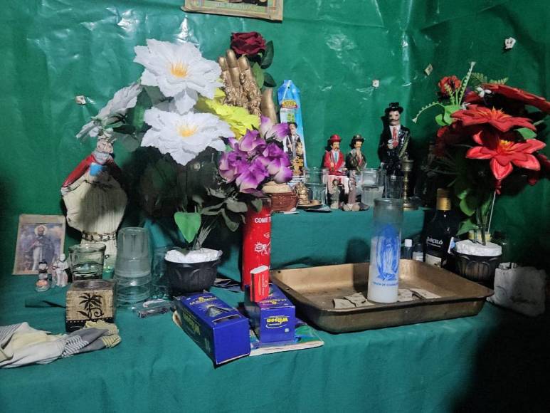 Velas, fotografías y muñecos macabros: Pandilla 18 involucrada en rituales satánicos en San Pedro Sula
