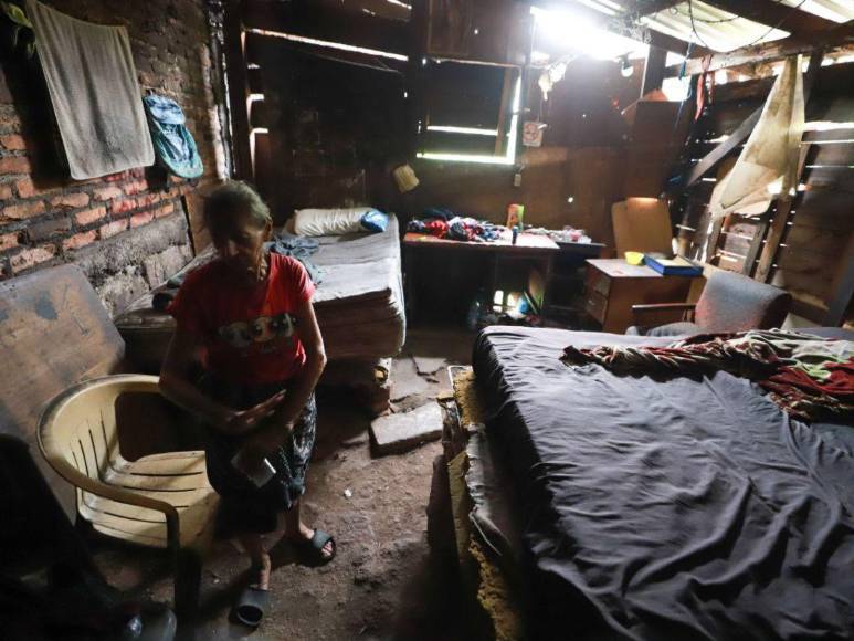 Esperanza, solidaridad y altruismo en entrega de víveres a Paula Viera