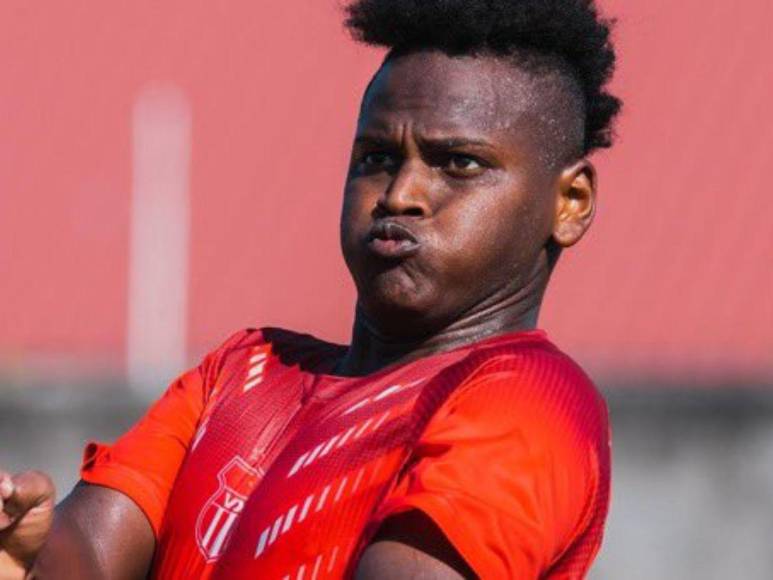 Fichajes: Jugador cerca de irse a Europa y otro pide salir, legionario regresa