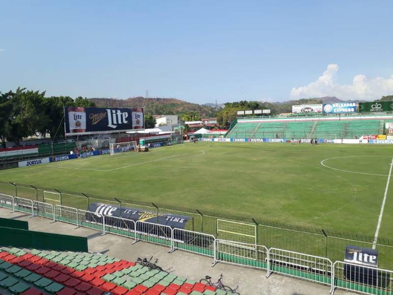 ¿Qué equipos de Centroamérica tienen sus propios estadios?