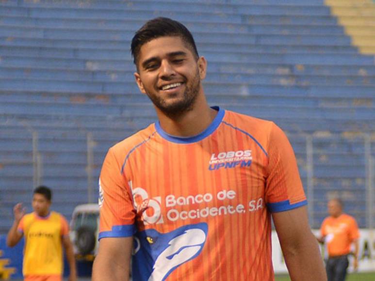 Periodistas, abogados, docentes y hasta un policía: las profesiones de algunos futbolistas hondureños