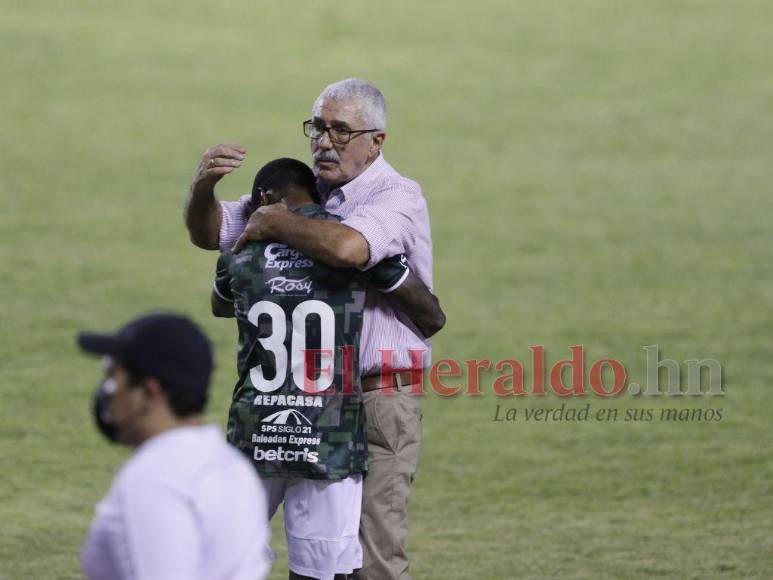 Carnaval Verdolaga y desconcierto ceibeño: La goleada 4-1 del Marathón sobre el Victoria en imágenes