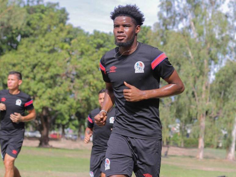 Con cambios sorpresivos: el 11 titular con el que Olimpia enfrentaría el clásico ante Motagua