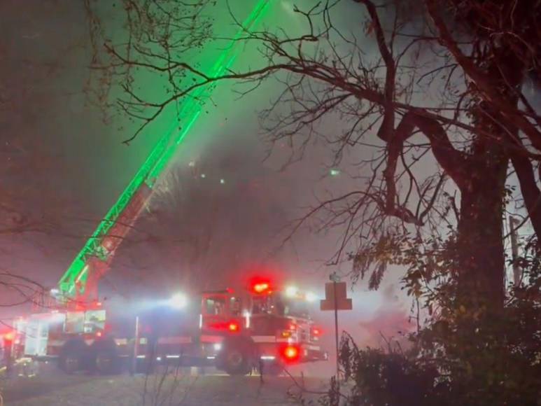 Así fue la explosión de una casa en Virginia, EUA, en pleno operativo