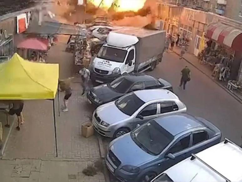 Unos 17 muertos deja nuevo ataque ruso en un mercado de Ucrania