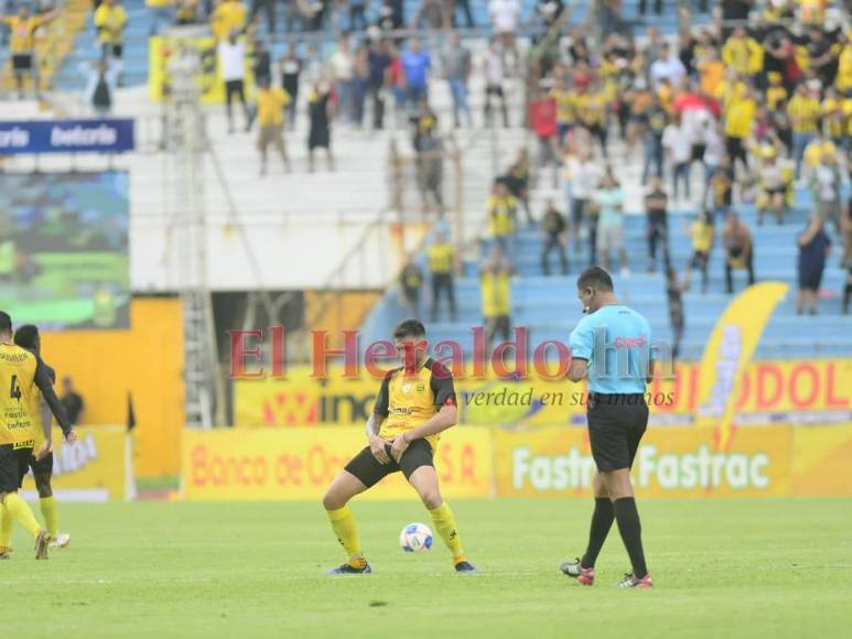 Conquista Azul y caos en las gradas: Lo que no se miró en TV de la final Motagua vs. Real España (FOTOS)