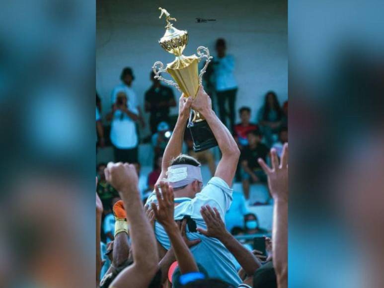 Del trabajo de campo a la Selección de Honduras: La humilde vida de Francisco Martínez